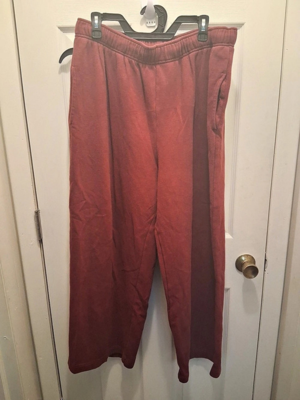 No Boundaries Fleece Jogger Pants Jogger Pants in Red Size XL (16-18)